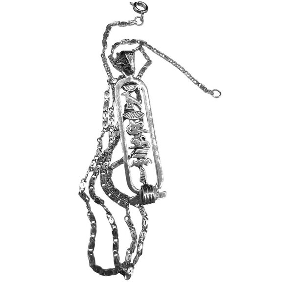 Vtg Egyptian Cartouche Pendant 18" Necklace Hieroglyph “Janet” Name Silver-Tone - Picture 1 of 12